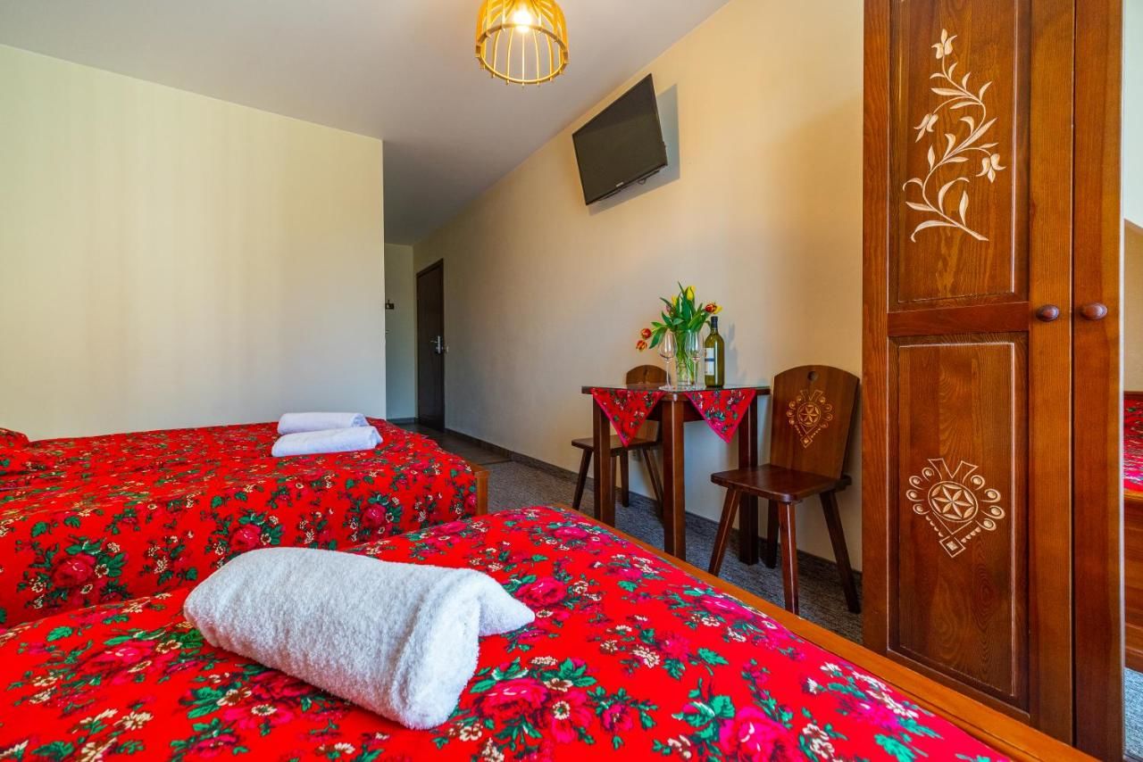 Отели типа «постель и завтрак» Apartamenty i Pokoje w Willi na Ubocy Сухе-18